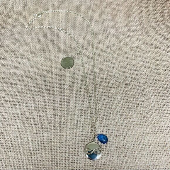 Avon Silver Infinity Blue Crystal Necklace - Picture 1 of 3